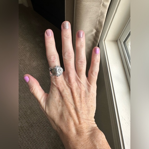 Rose Spoon Ring - Picture 6 of 15